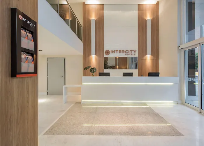 Hotel Intercity Baixa