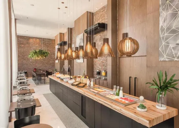 Intercity Baixa Hotel 4*
