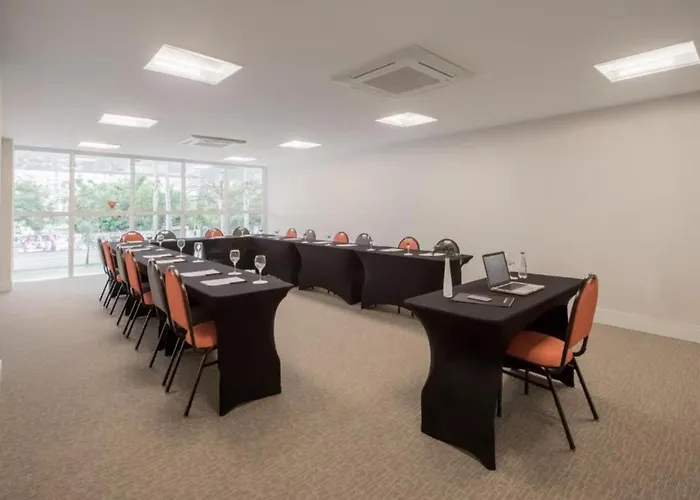 Intercity Baixa Hotel