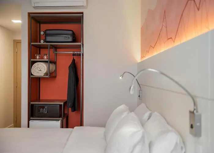 Intercity Baixa Hotel 4*